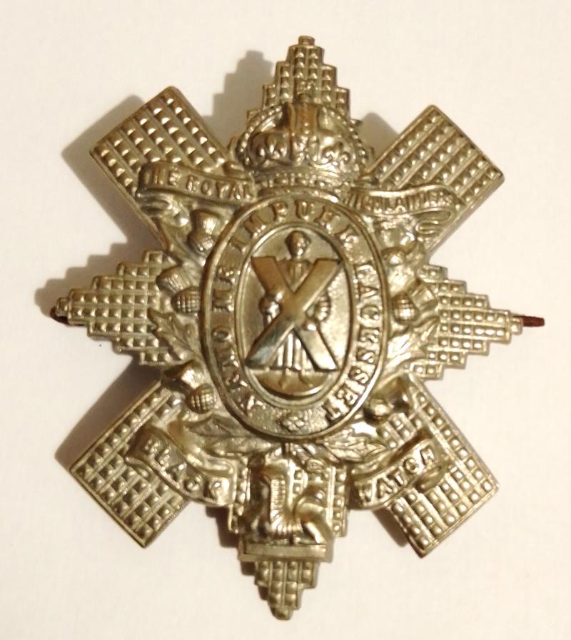 WW2 Period {Kings Crown} Black Watch Other Ranks Cap Badge