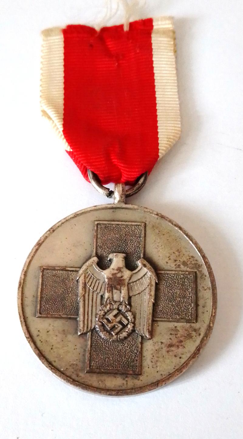 Third Reich Social Welfare / Red Cross Medal