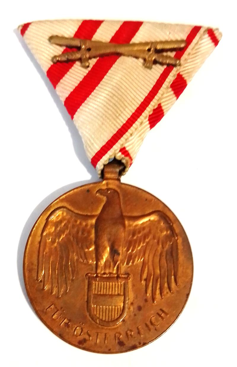 Austrian Post WW1 Commemorative Medal for Combatants