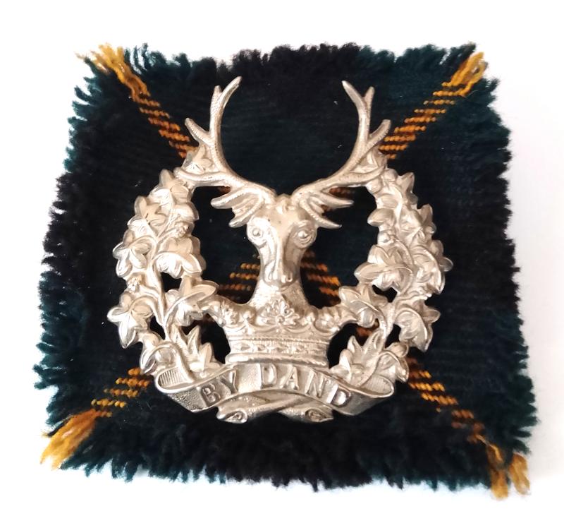Gordon Highlanders White Metal Cap Badge