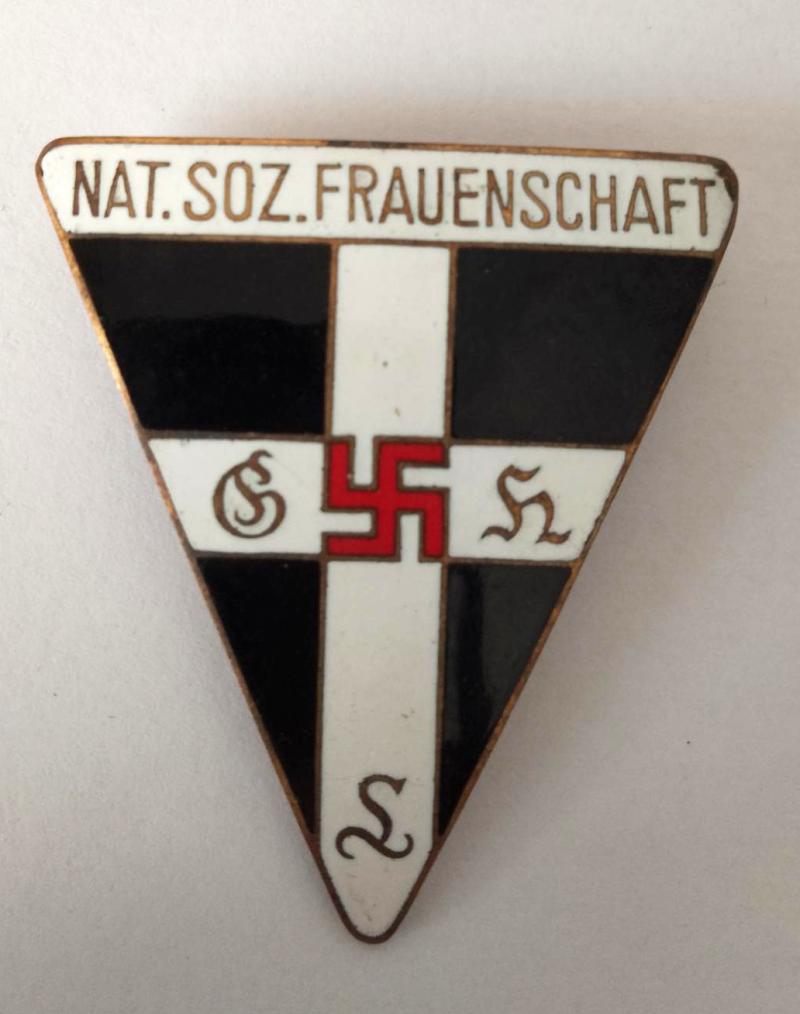 Third Reich Frauenschaft Badge