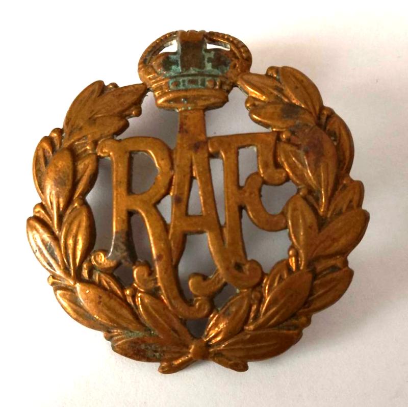 WW2 R.A.F Cap Badge